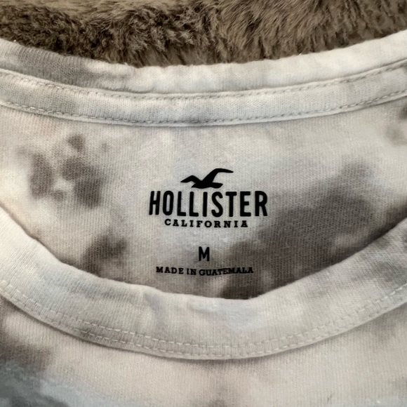 Hollister long sleeve, size M - Picture 3 of 3